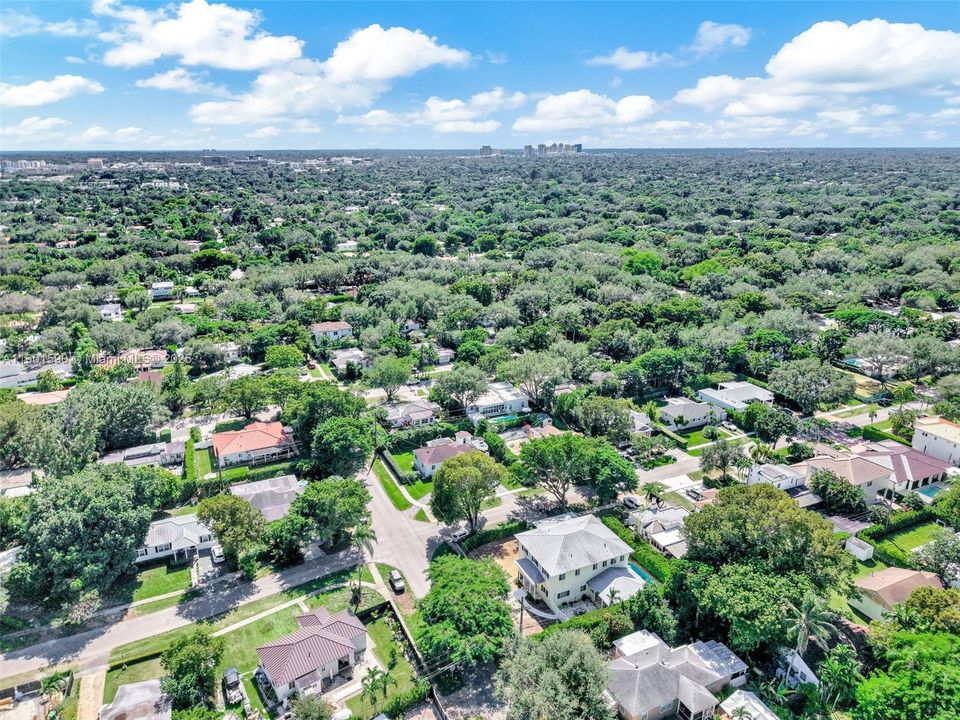 На продажу: $850,000 (3 спален, 2 ванн, 1387 Квадратных фут)