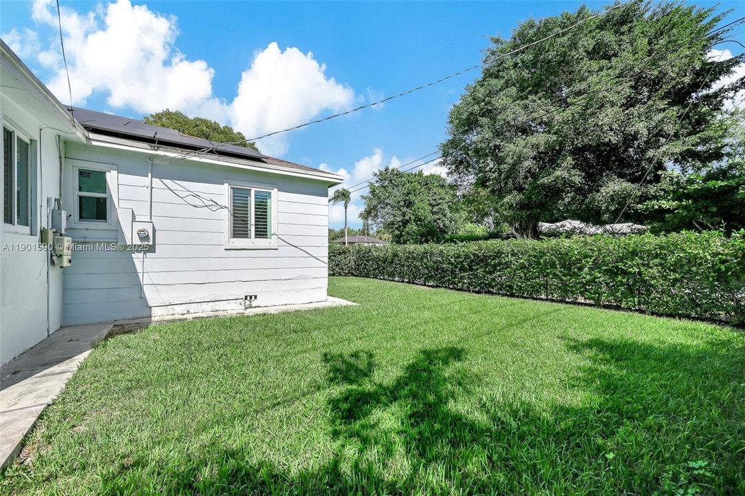 На продажу: $850,000 (3 спален, 2 ванн, 1387 Квадратных фут)