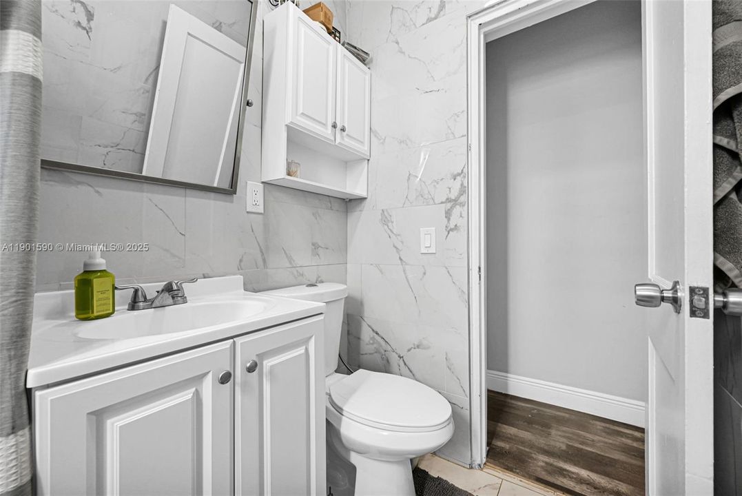 На продажу: $850,000 (3 спален, 2 ванн, 1387 Квадратных фут)