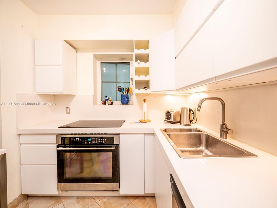 Recently Rented: $2,600 (1 beds, 1 baths, 600 Square Feet)