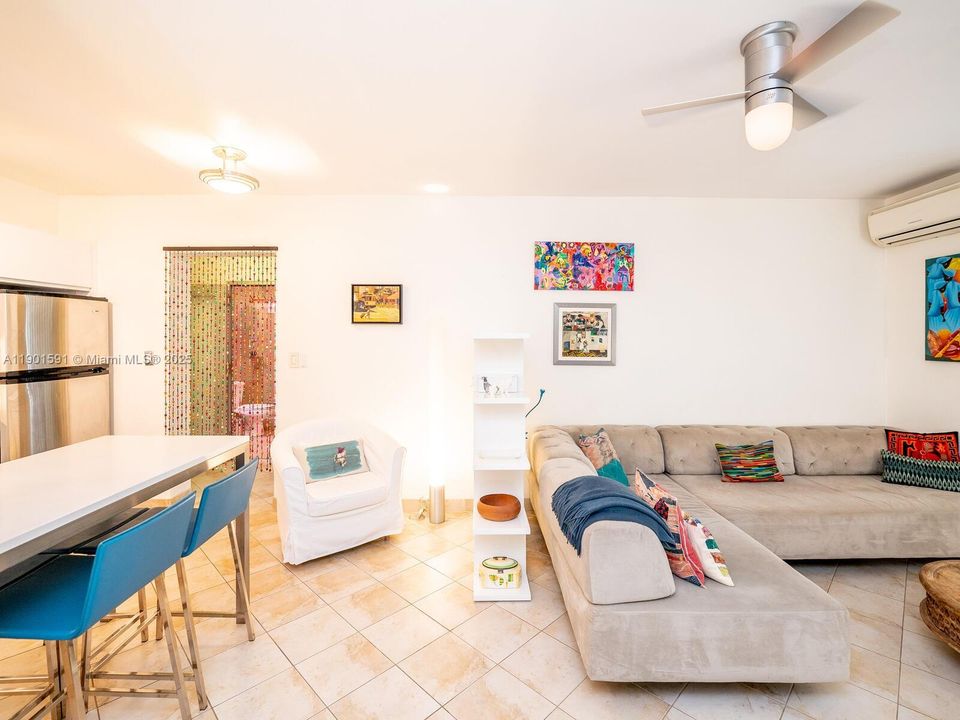 Recently Rented: $2,600 (1 beds, 1 baths, 600 Square Feet)