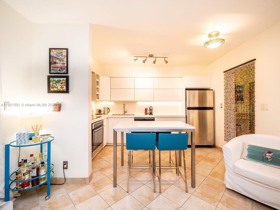 Recently Rented: $2,600 (1 beds, 1 baths, 600 Square Feet)