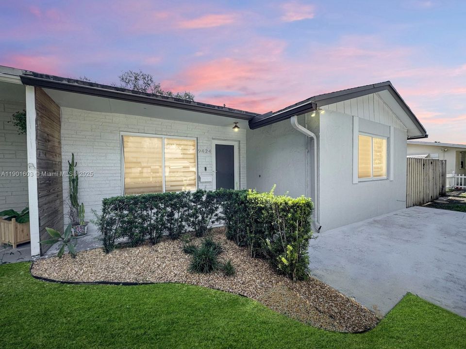 待售: $500,000 (2 贝兹, 2 浴室, 1022 平方英尺)