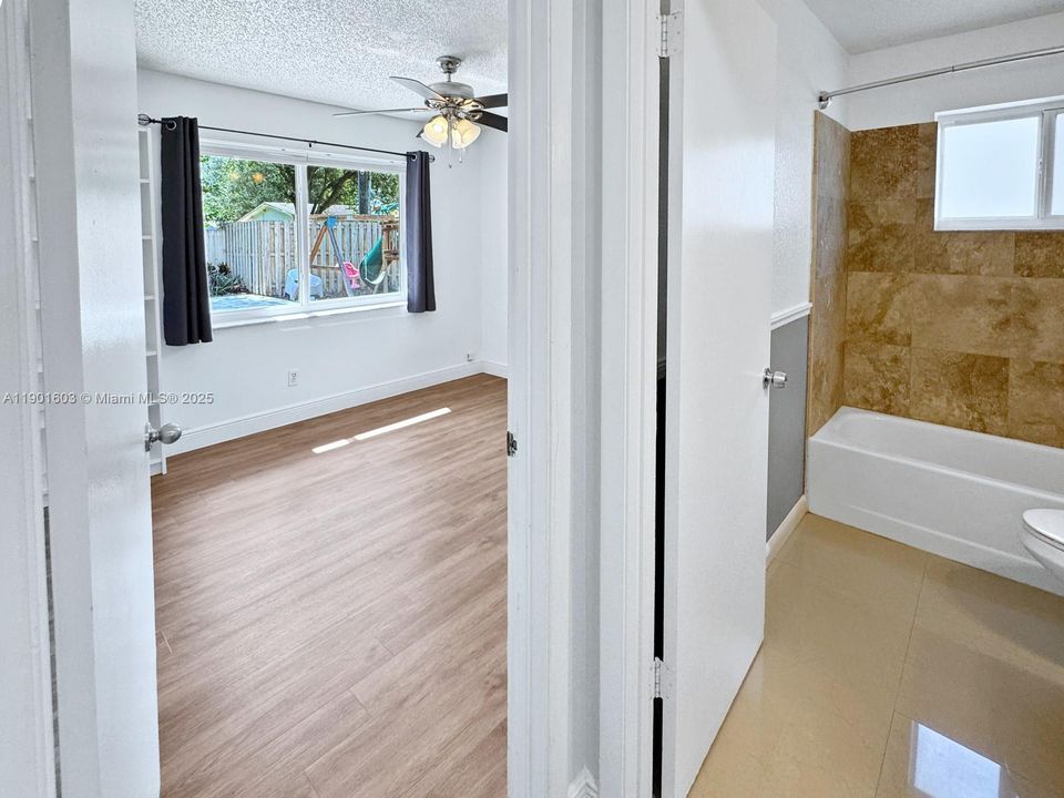 待售: $500,000 (2 贝兹, 2 浴室, 1022 平方英尺)