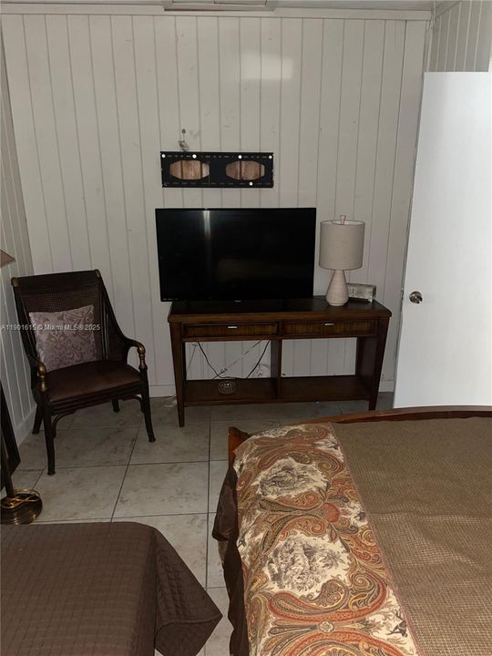 For Sale: $590,000 (3 beds, 2 baths, 1789 Square Feet)