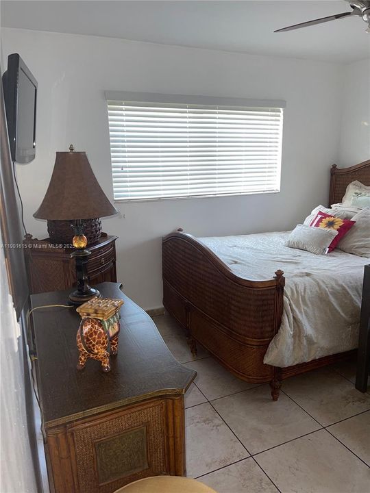 For Sale: $590,000 (3 beds, 2 baths, 1789 Square Feet)