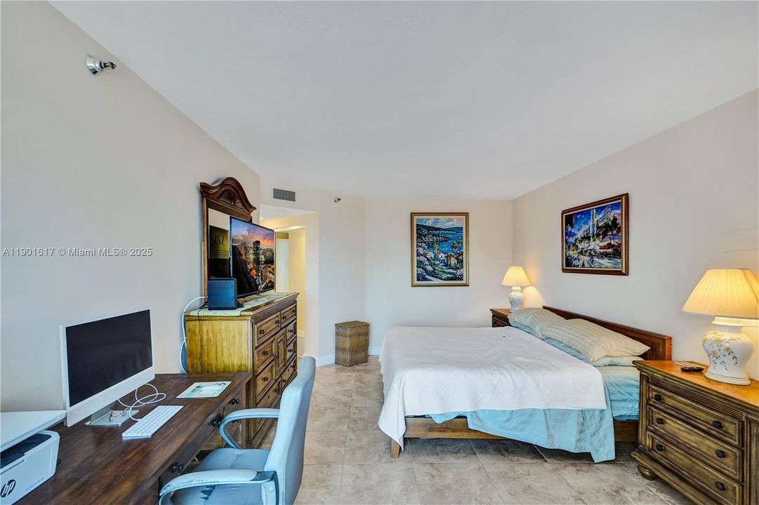 En Venta: $450,000 (2 camas, 2 baños, 1187 Pies cuadrados)