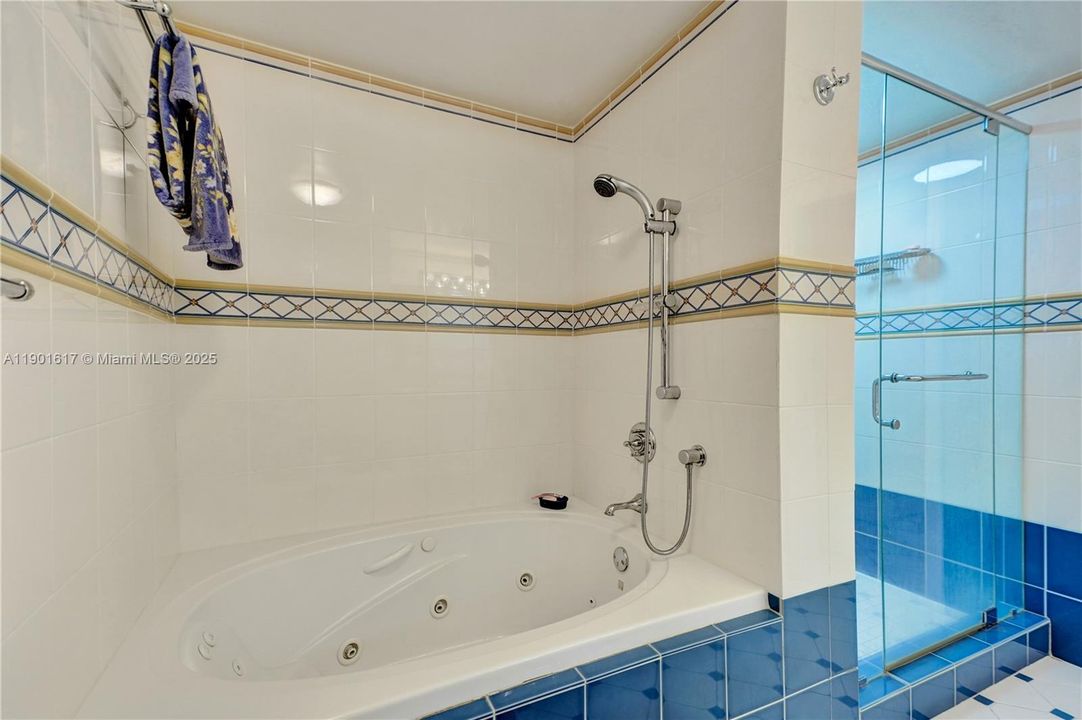 En Venta: $450,000 (2 camas, 2 baños, 1187 Pies cuadrados)