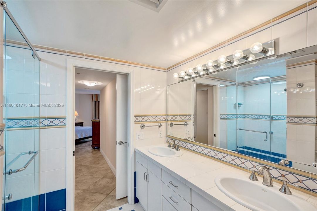 En Venta: $450,000 (2 camas, 2 baños, 1187 Pies cuadrados)