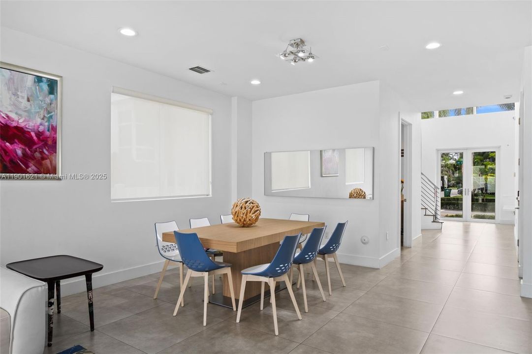 En Venta: $1,400,000 (4 camas, 4 baños, 3030 Pies cuadrados)