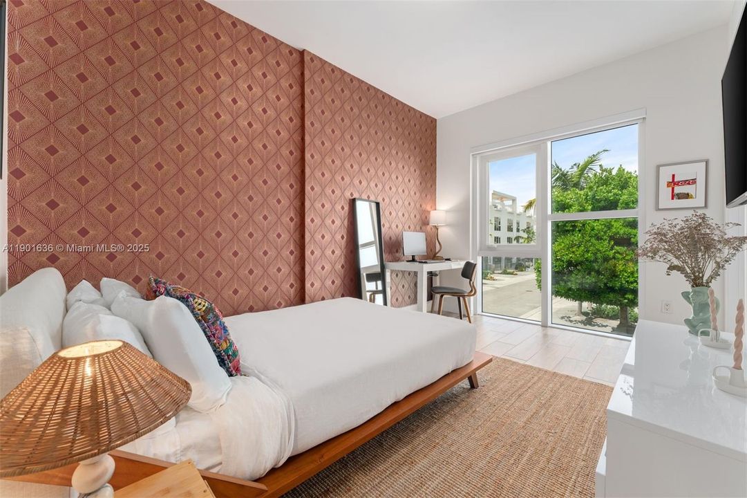 Recently Rented: $7,250 (2 beds, 2 baths, 1645 Square Feet)