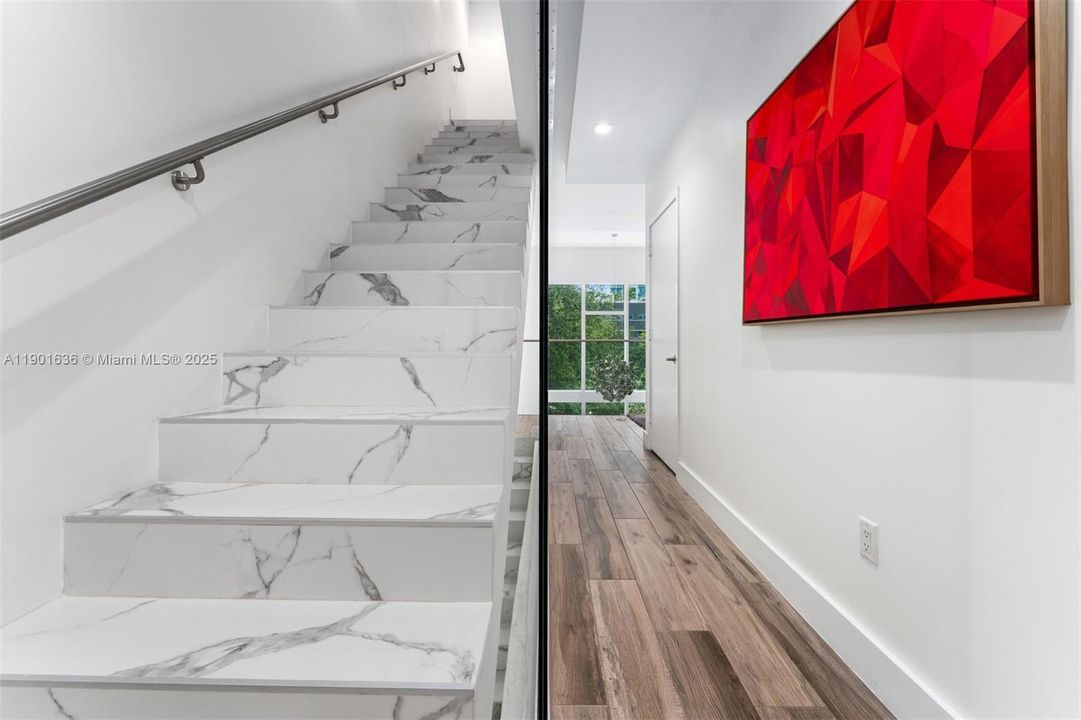 Recently Rented: $7,250 (2 beds, 2 baths, 1645 Square Feet)