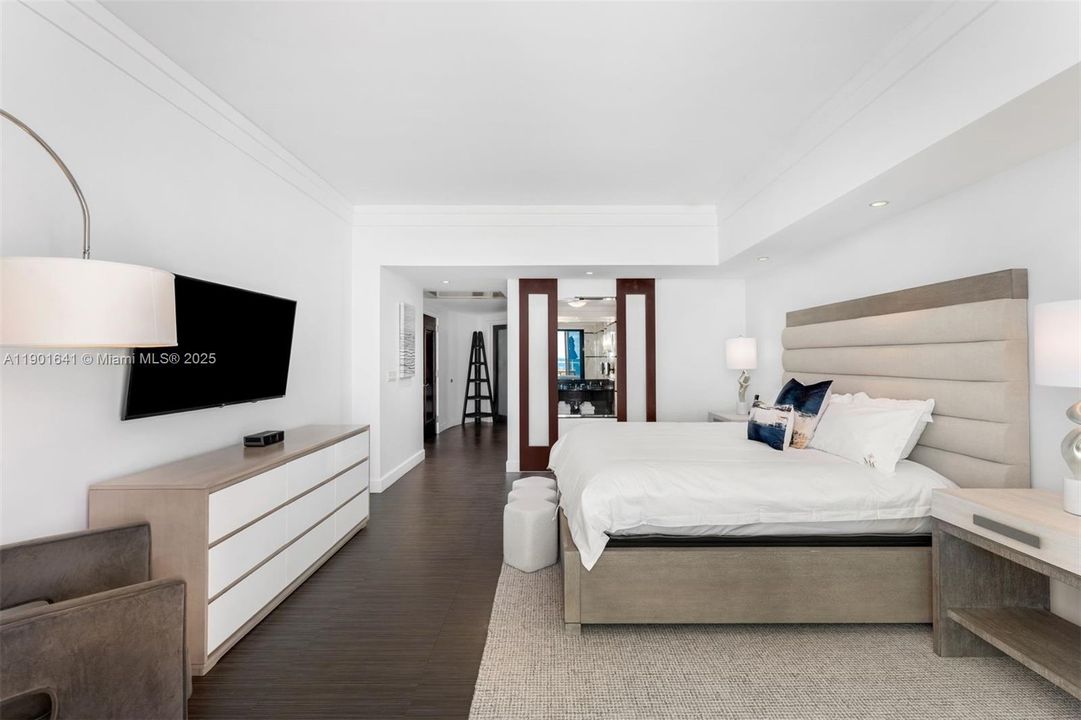 En Venta: $12,000,000 (5 camas, 6 baños, 5386 Pies cuadrados)