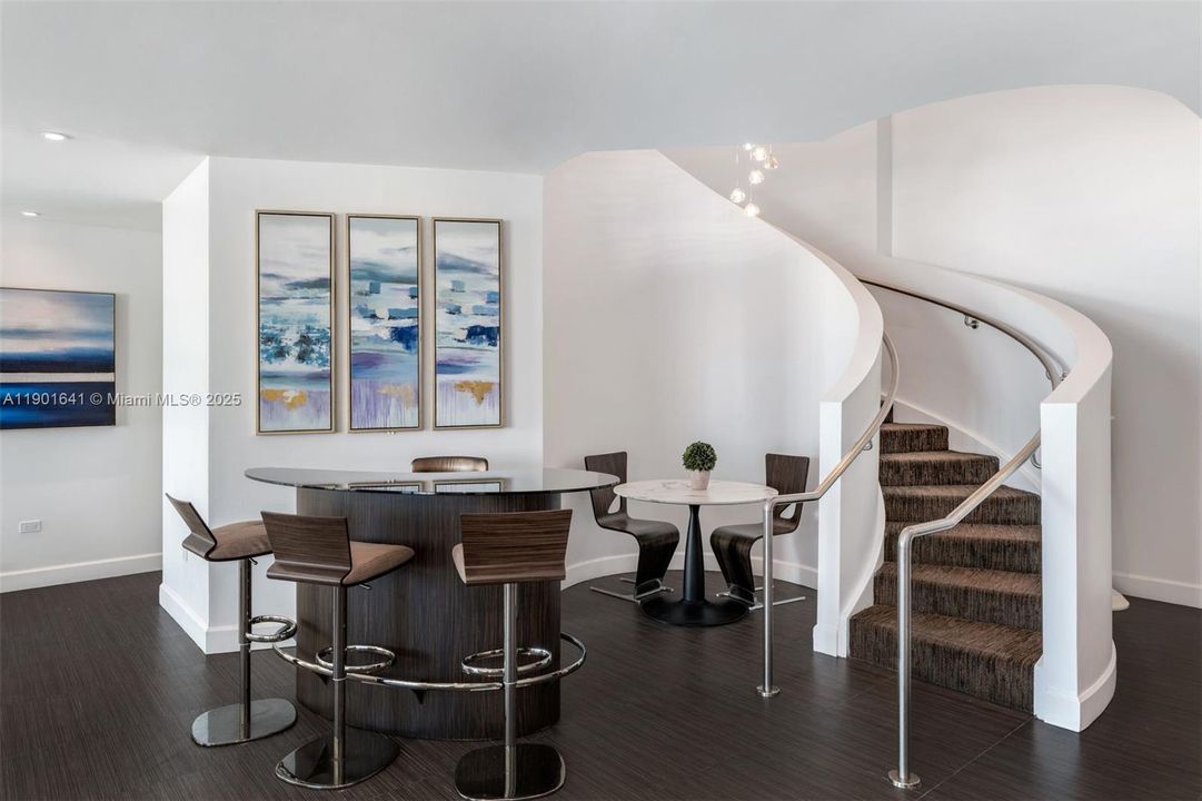 En Venta: $12,000,000 (5 camas, 6 baños, 5386 Pies cuadrados)