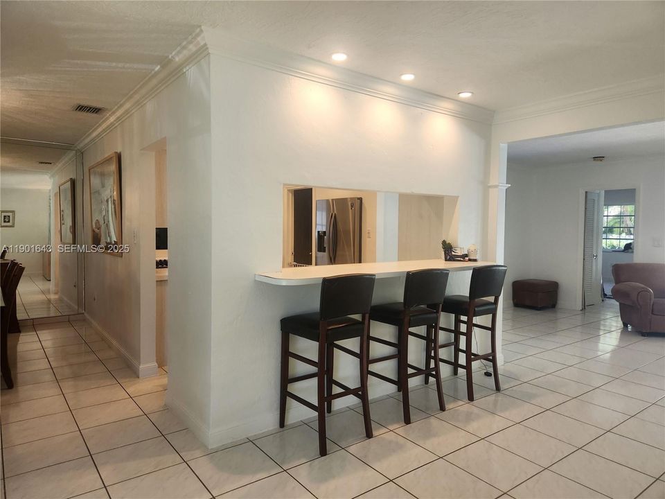 待售: $1,050,000 (3 贝兹, 2 浴室, 1861 平方英尺)