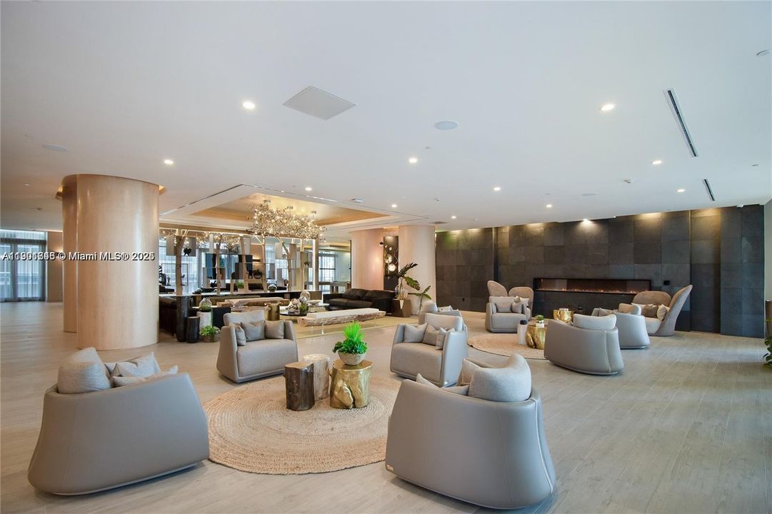 Recently Rented: $4,300 (2 beds, 2 baths, 1031 Square Feet)