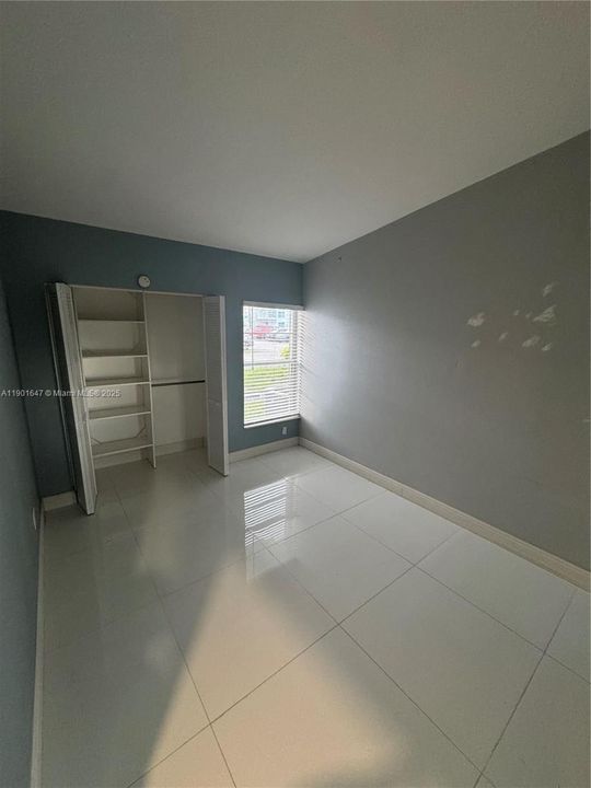 For Rent: $2,850 (3 beds, 2 baths, 1120 Square Feet)