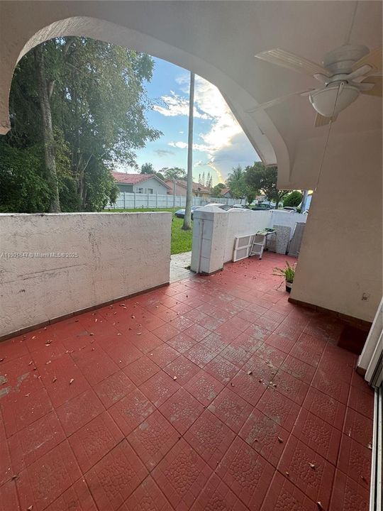 For Rent: $2,850 (3 beds, 2 baths, 1120 Square Feet)