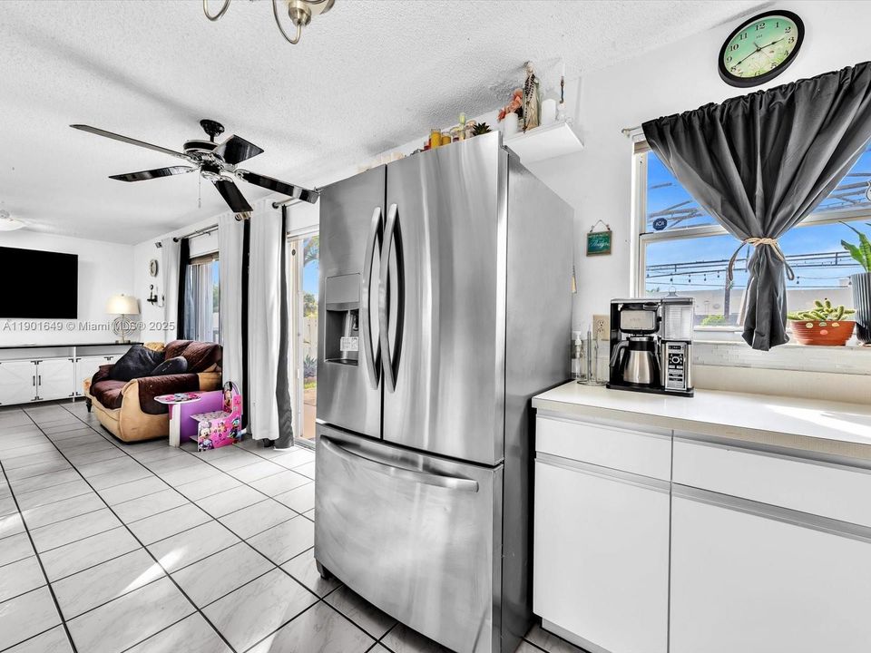 На продажу: $510,000 (3 спален, 2 ванн, 1494 Квадратных фут)