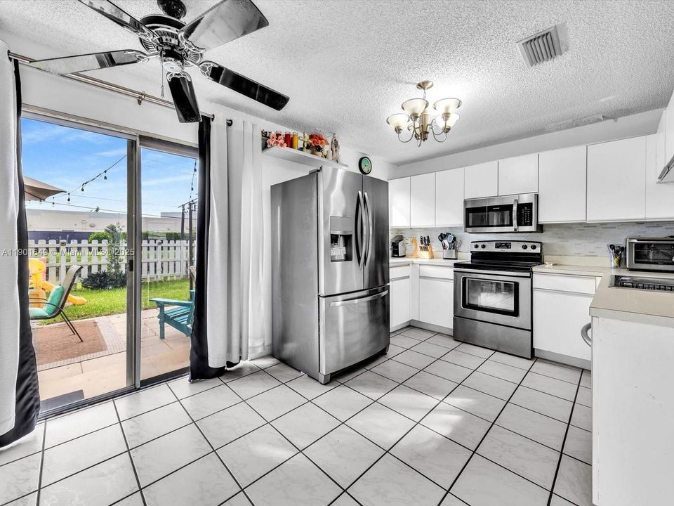 На продажу: $510,000 (3 спален, 2 ванн, 1494 Квадратных фут)