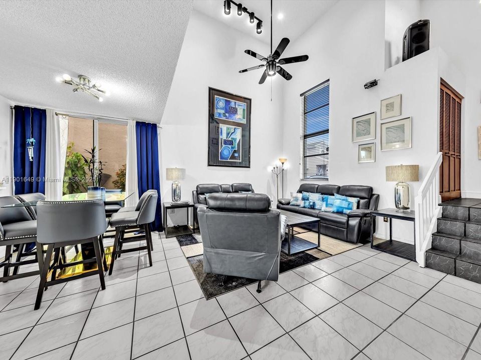 На продажу: $510,000 (3 спален, 2 ванн, 1494 Квадратных фут)