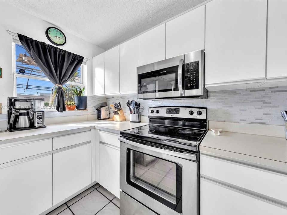 На продажу: $510,000 (3 спален, 2 ванн, 1494 Квадратных фут)