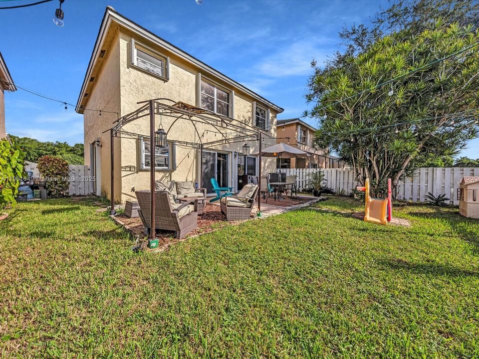 На продажу: $510,000 (3 спален, 2 ванн, 1494 Квадратных фут)