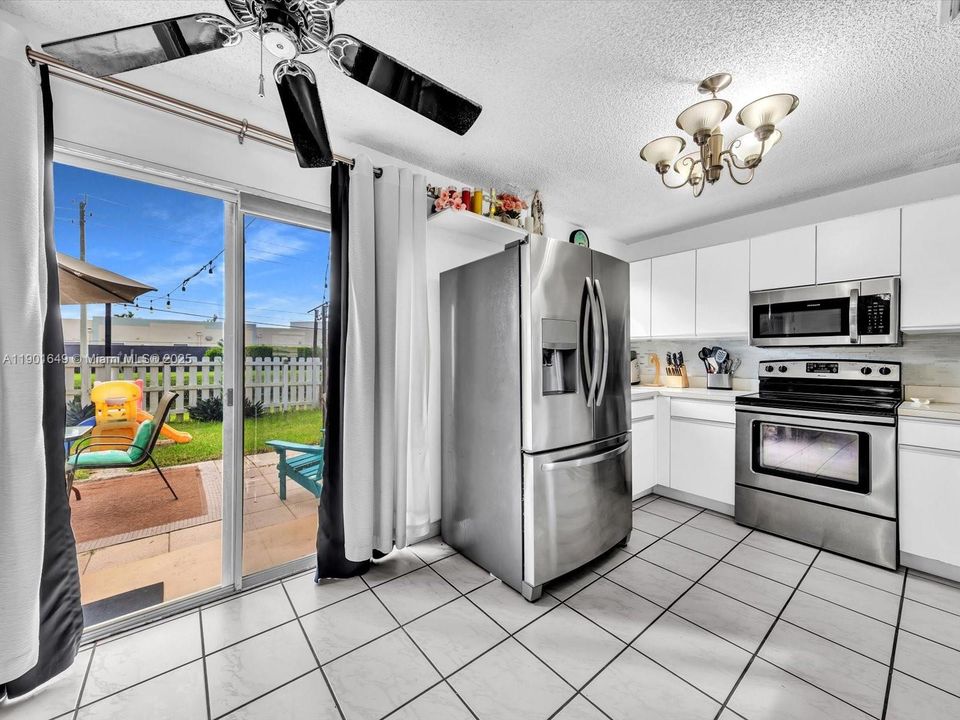 На продажу: $510,000 (3 спален, 2 ванн, 1494 Квадратных фут)