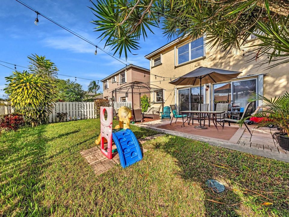 На продажу: $510,000 (3 спален, 2 ванн, 1494 Квадратных фут)