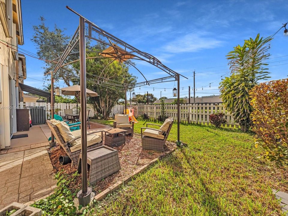 На продажу: $510,000 (3 спален, 2 ванн, 1494 Квадратных фут)