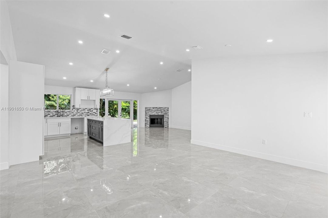 For Sale: $1,499,000 (3 beds, 3 baths, 2202 Square Feet)