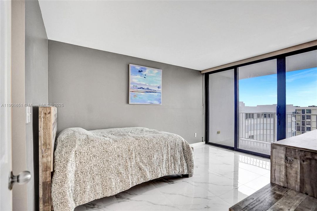 En Venta: $565,000 (2 camas, 2 baños, 1417 Pies cuadrados)