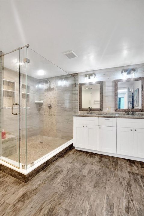 En Venta: $565,000 (2 camas, 2 baños, 1417 Pies cuadrados)