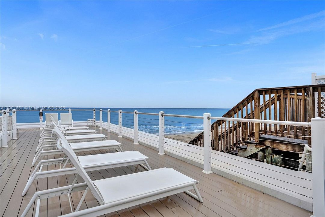 En Venta: $565,000 (2 camas, 2 baños, 1417 Pies cuadrados)