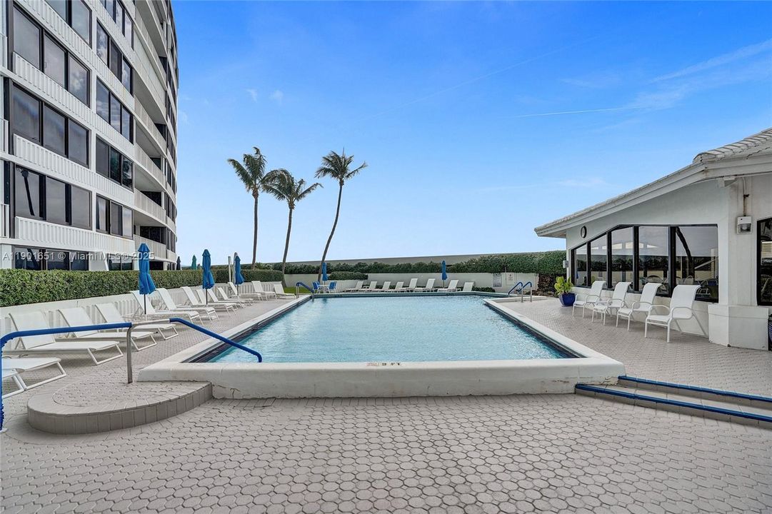 En Venta: $565,000 (2 camas, 2 baños, 1417 Pies cuadrados)