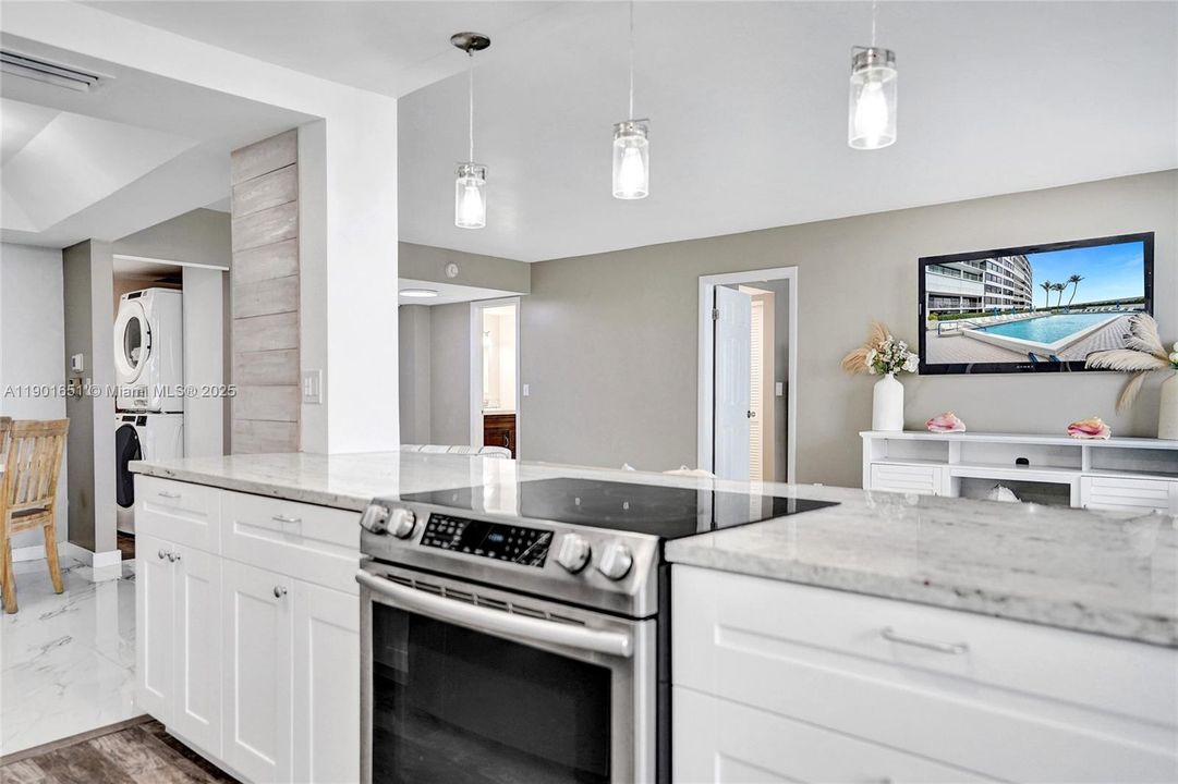 En Venta: $565,000 (2 camas, 2 baños, 1417 Pies cuadrados)