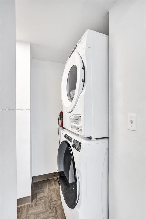 En Venta: $565,000 (2 camas, 2 baños, 1417 Pies cuadrados)