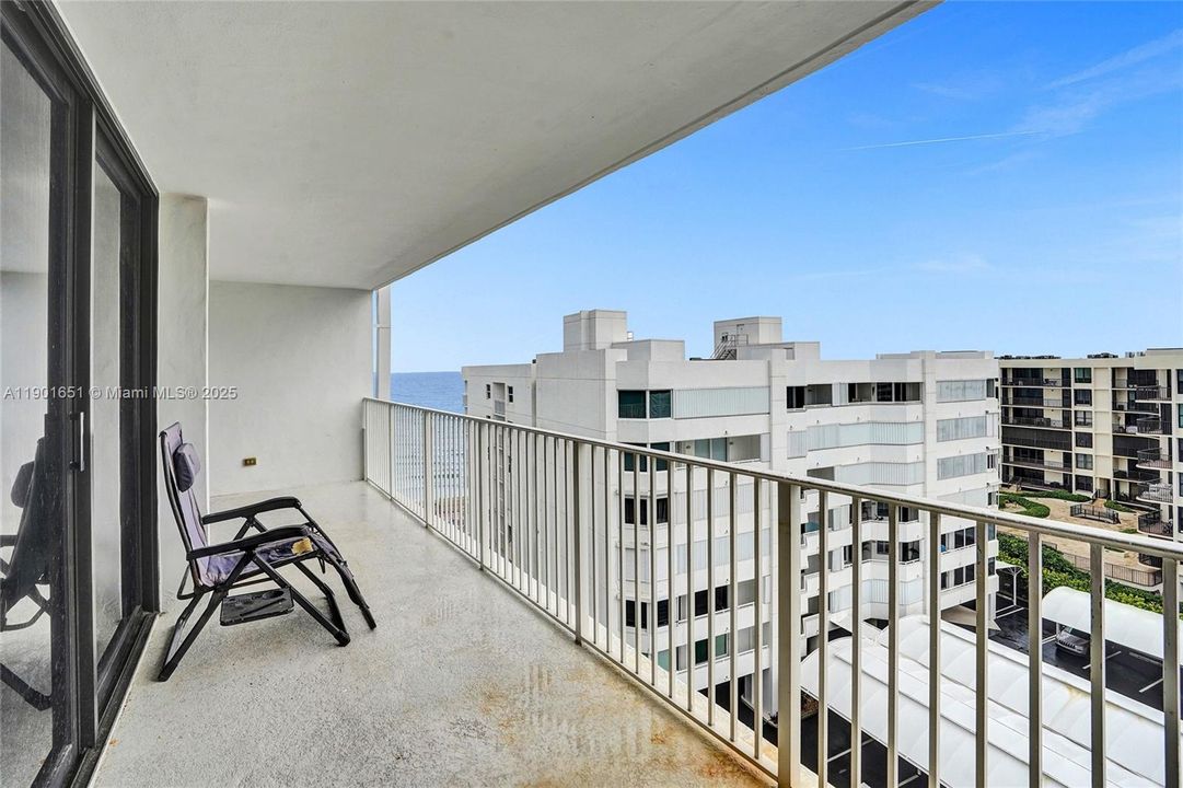 En Venta: $565,000 (2 camas, 2 baños, 1417 Pies cuadrados)