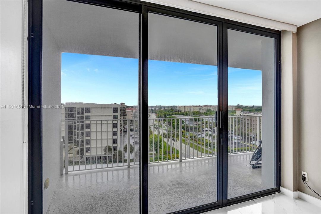 En Venta: $565,000 (2 camas, 2 baños, 1417 Pies cuadrados)