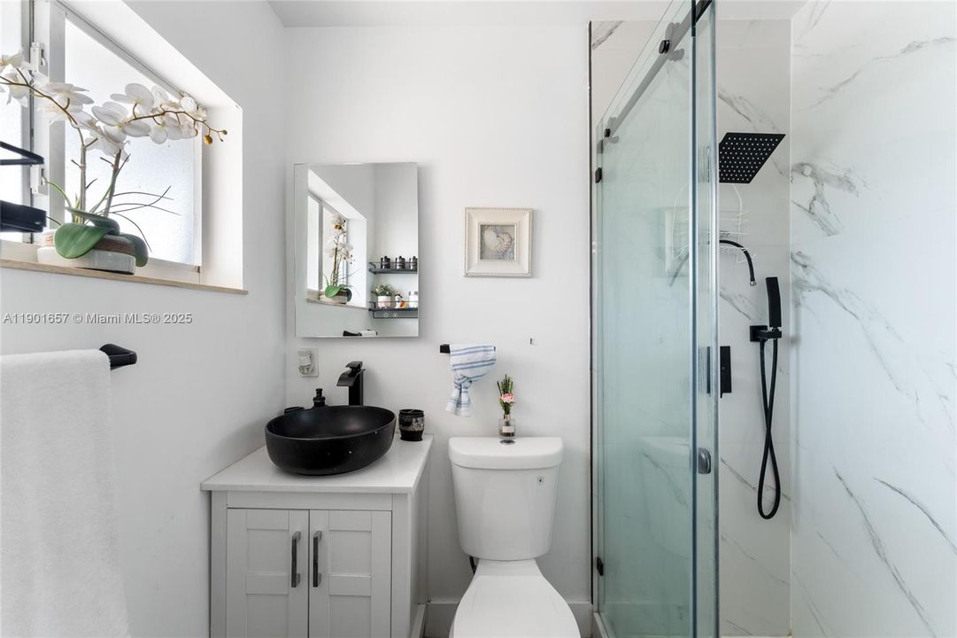 For Rent: $3,500 (2 beds, 2 baths, 2107 Square Feet)