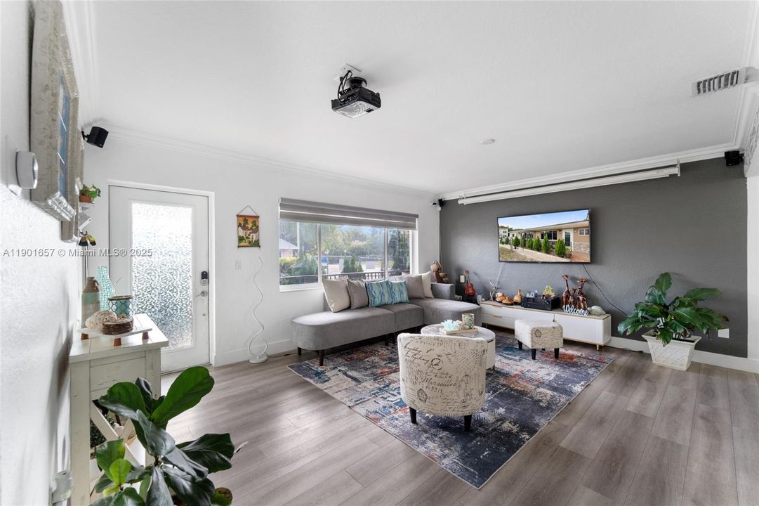 For Rent: $3,500 (2 beds, 2 baths, 2107 Square Feet)