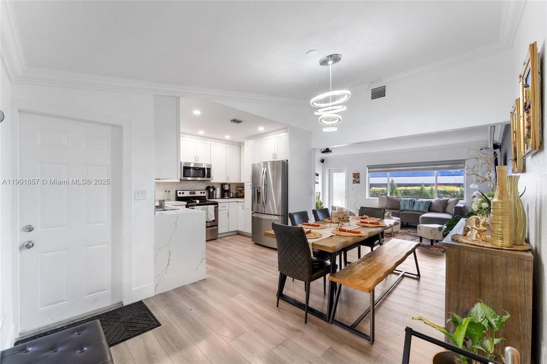 For Rent: $3,500 (2 beds, 2 baths, 2107 Square Feet)