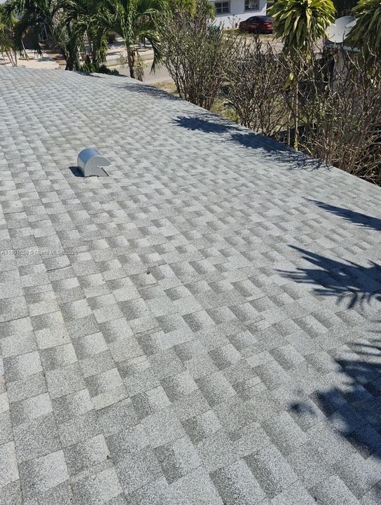 合同活跃: $435,000 (3 贝兹, 1 浴室, 816 平方英尺)