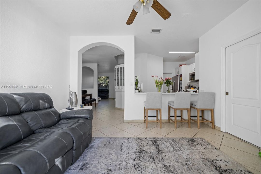 For Sale: $575,000 (3 beds, 2 baths, 1650 Square Feet)