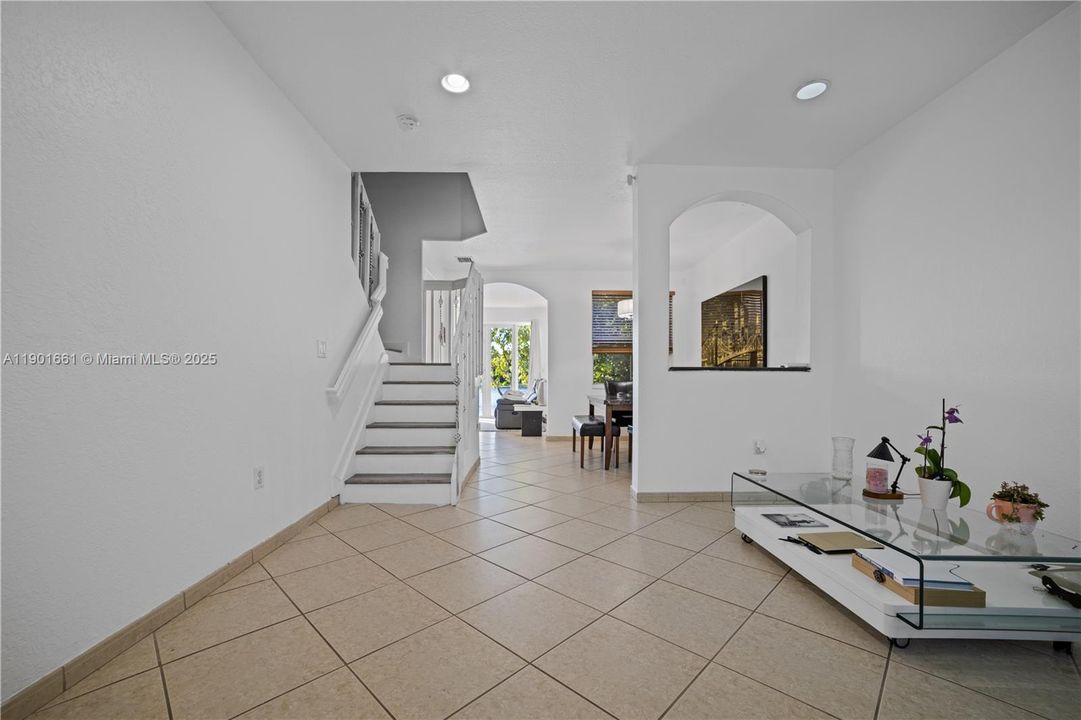 For Sale: $575,000 (3 beds, 2 baths, 1650 Square Feet)