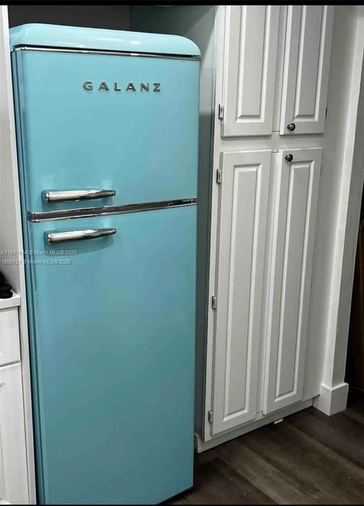 For Rent: $2,150 (2 beds, 2 baths, 1162 Square Feet)