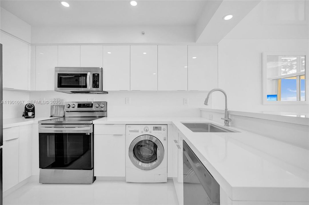 For Rent: $3,250 (0 beds, 1 baths, 482 Square Feet)