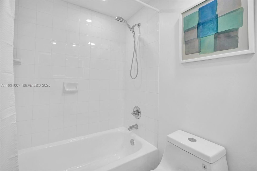 For Rent: $3,250 (0 beds, 1 baths, 482 Square Feet)