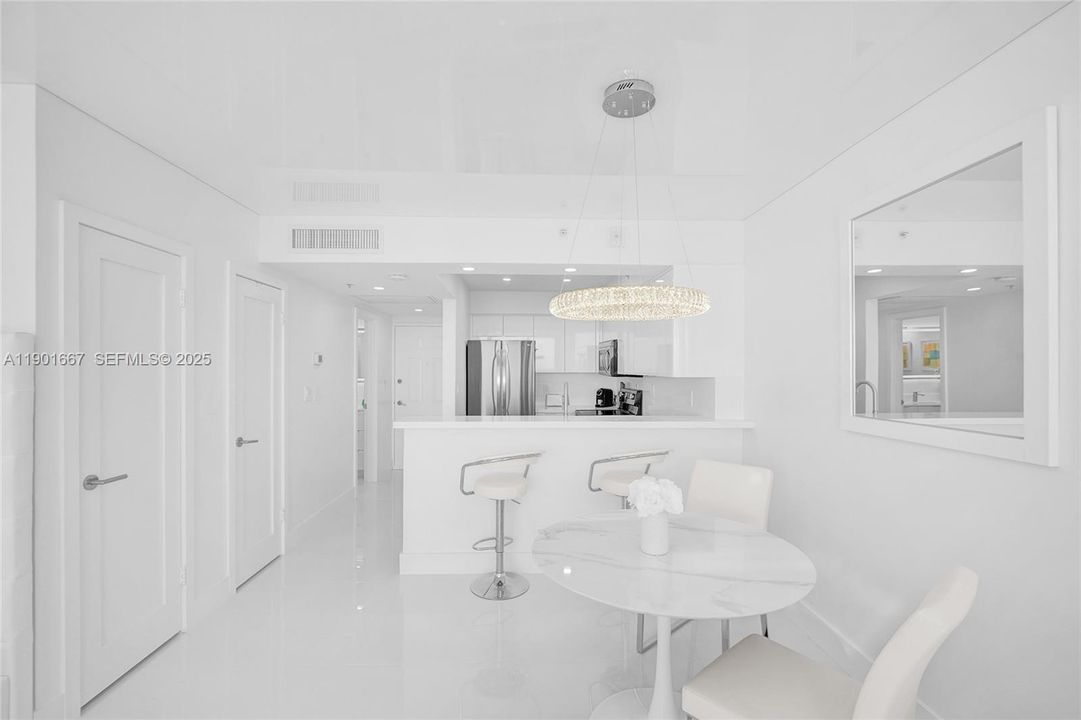 For Rent: $3,250 (0 beds, 1 baths, 482 Square Feet)