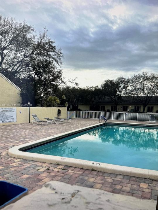 For Sale: $400,500 (3 beds, 2 baths, 1339 Square Feet)